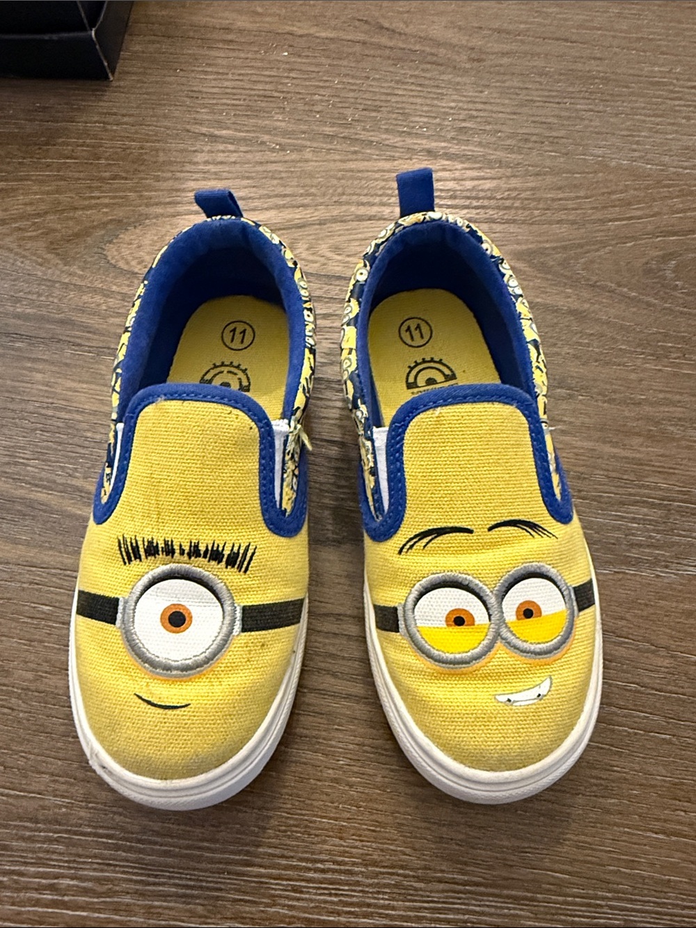Kids Yellow Minion Slip-On Sneakers size 11